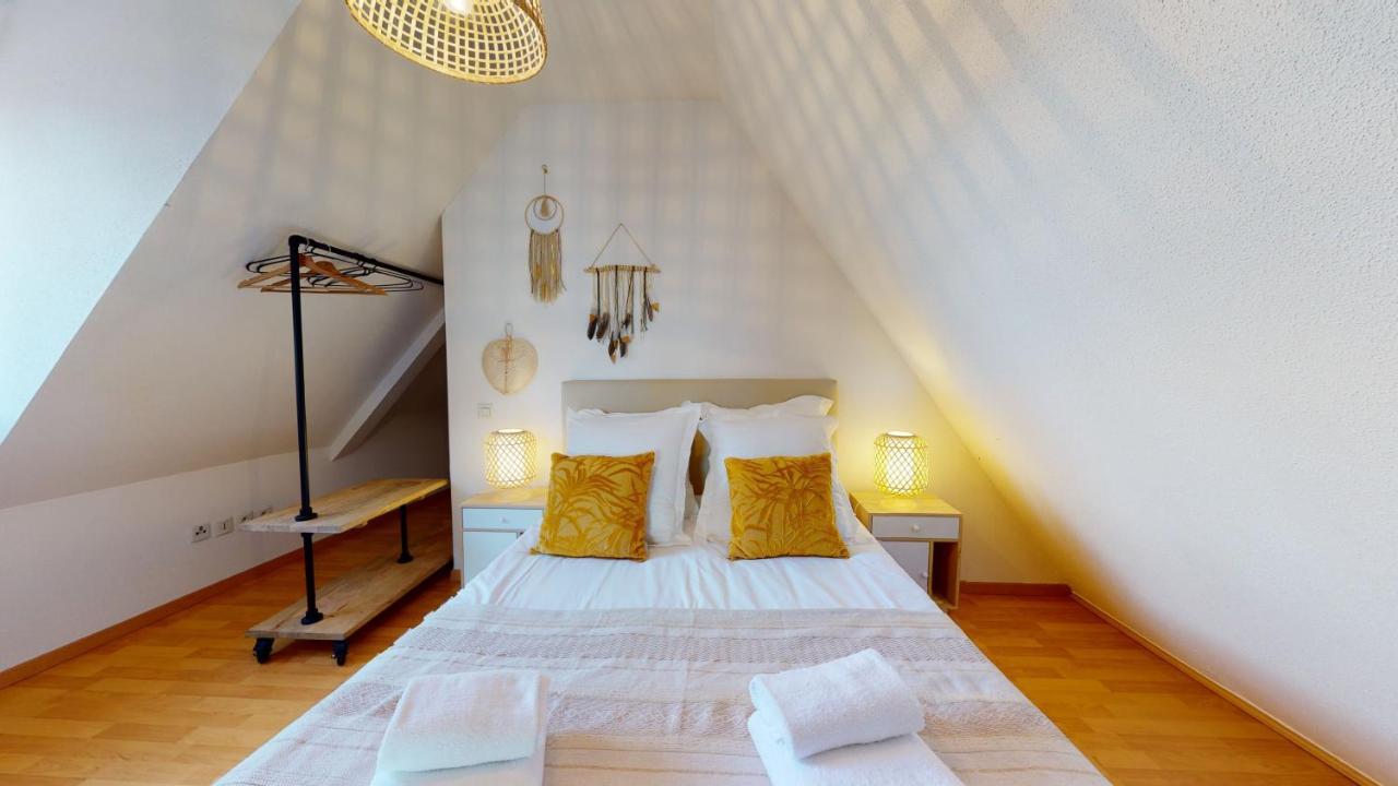 Duplex Des Dominicains - 1 Parking Gratuit - Hypercentre 6 Personnes Apartment กอลมาร์ ภายนอก รูปภาพ