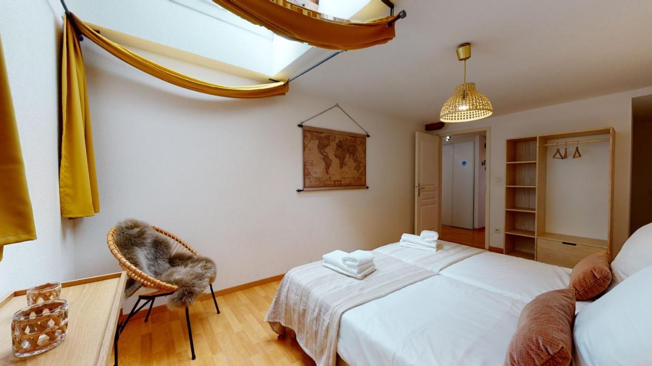 Duplex Des Dominicains - 1 Parking Gratuit - Hypercentre 6 Personnes Apartment กอลมาร์ ภายนอก รูปภาพ